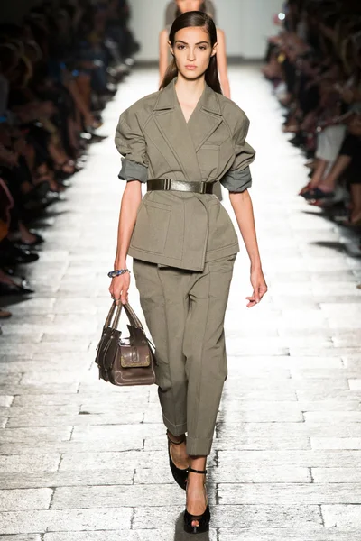 Look 66